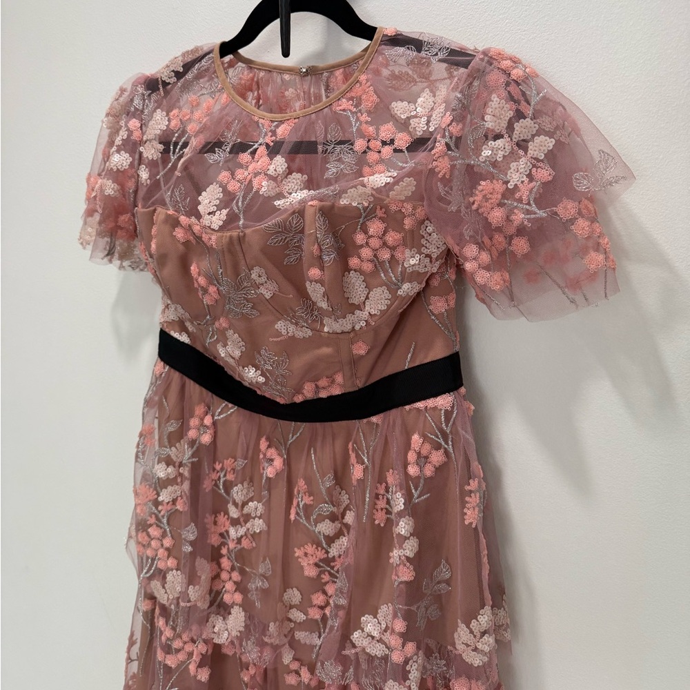 Self Portrait FLORAL-EMBROIDERED TIERED SATIN AND TULLE DRESS IN PINK - Picture 3 of 5